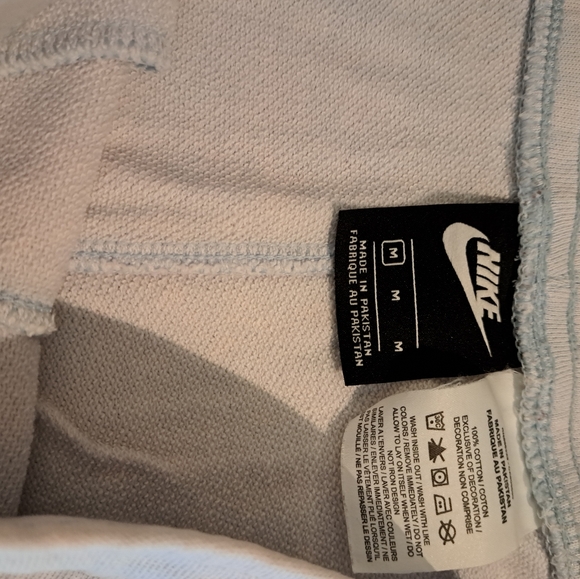 Nike shorts - Picture 4 of 4